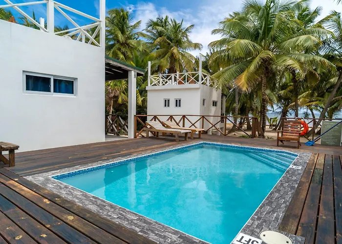 North Retreat Resort *
