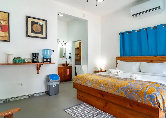 North Retreat Resort *