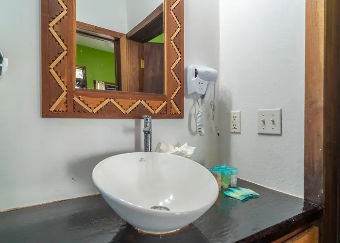 North Retreat * San Pedro (Ambergris Caye)